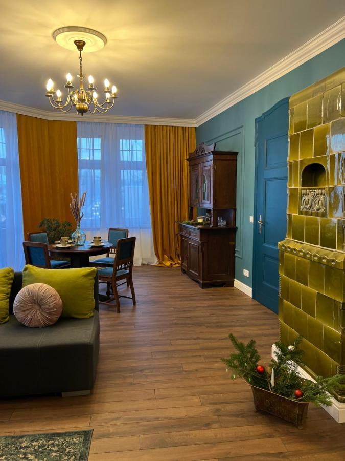 Apartament Baron ***** Jelenia Gora Bagian luar foto