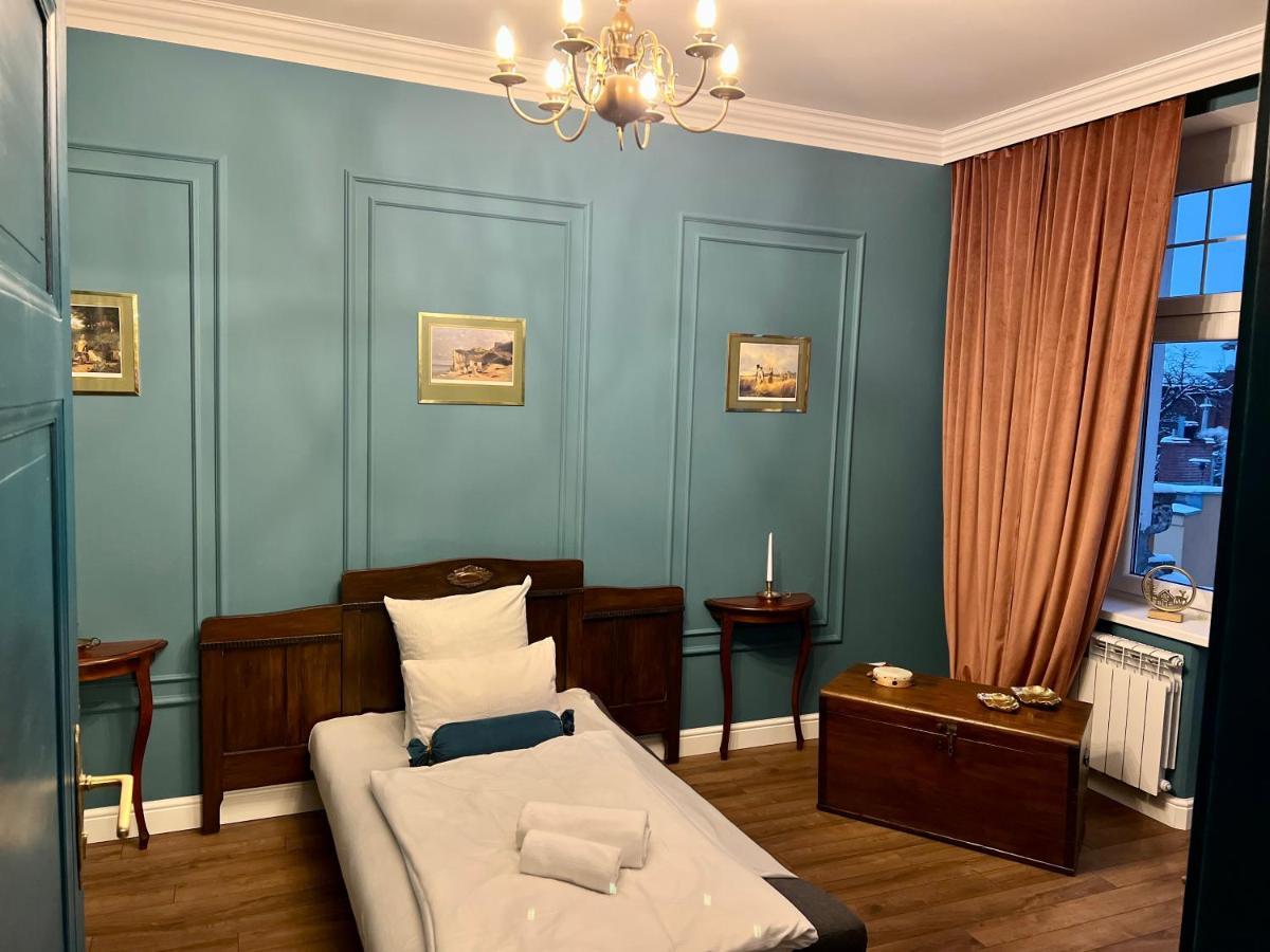 Apartament Baron ***** Jelenia Gora Bagian luar foto